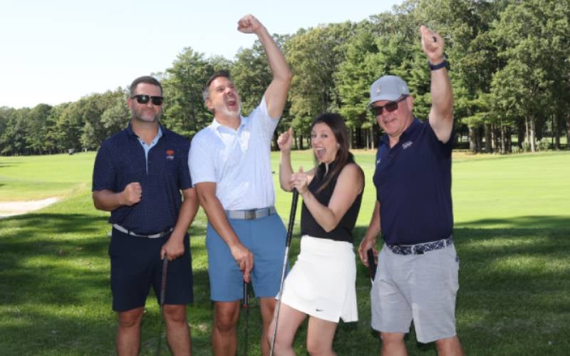 golf-group-2